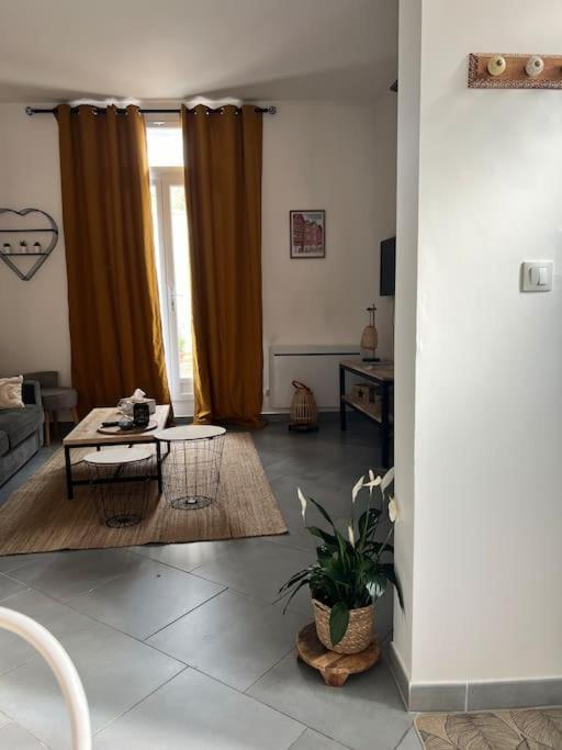La Jolie Petite Maison Saint-André-les-Vergers Dış mekan fotoğraf